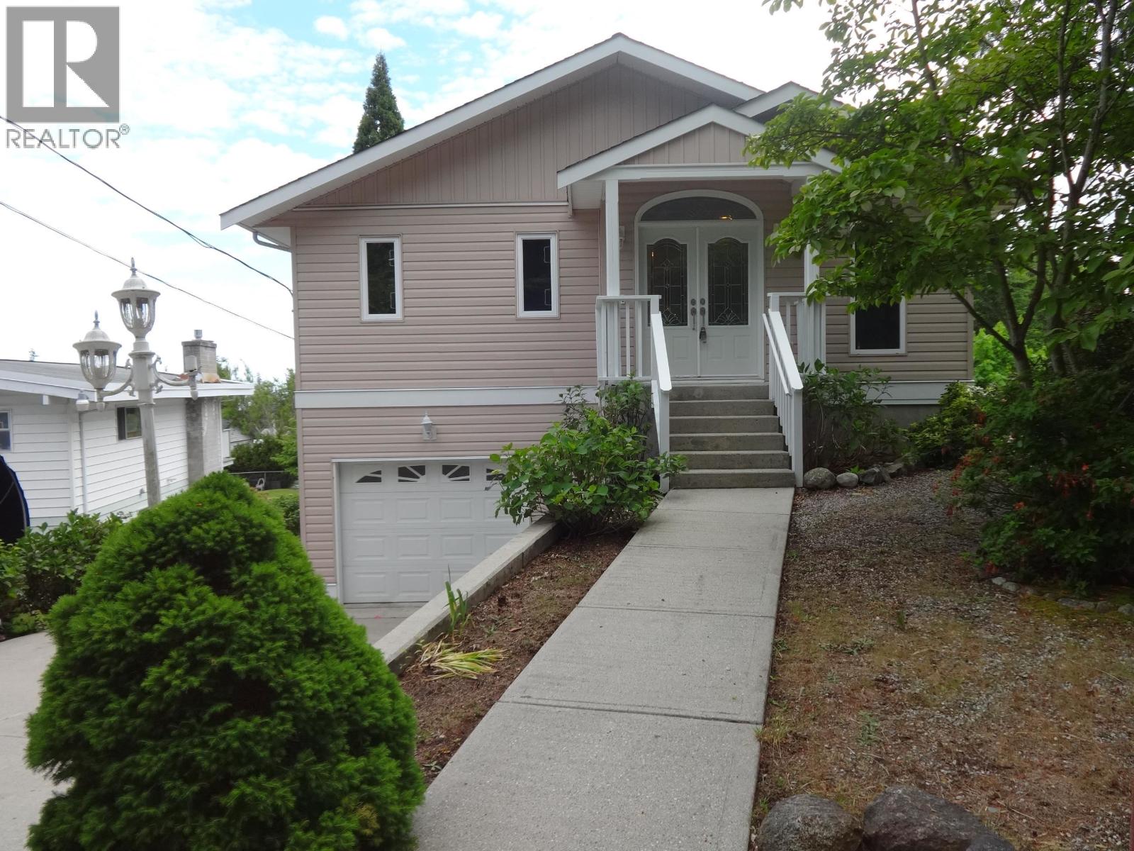 6217 NORWEST BAY ROAD, Sechelt — photo 3