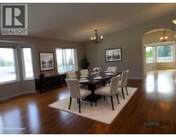 6217 Norwest Bay Road, Sechelt, BC V7Z0M2 Photo 14