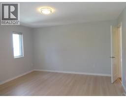 6217 Norwest Bay Road, Sechelt, BC V7Z0M2 Photo 9