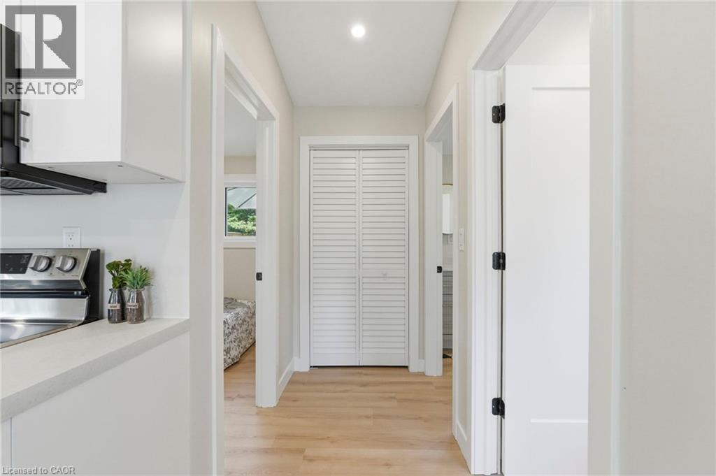 16 WESTMORELAND Lane - Image 23