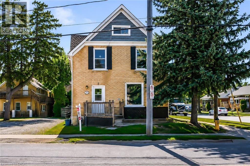 93 LANCASTER Street W - 1
