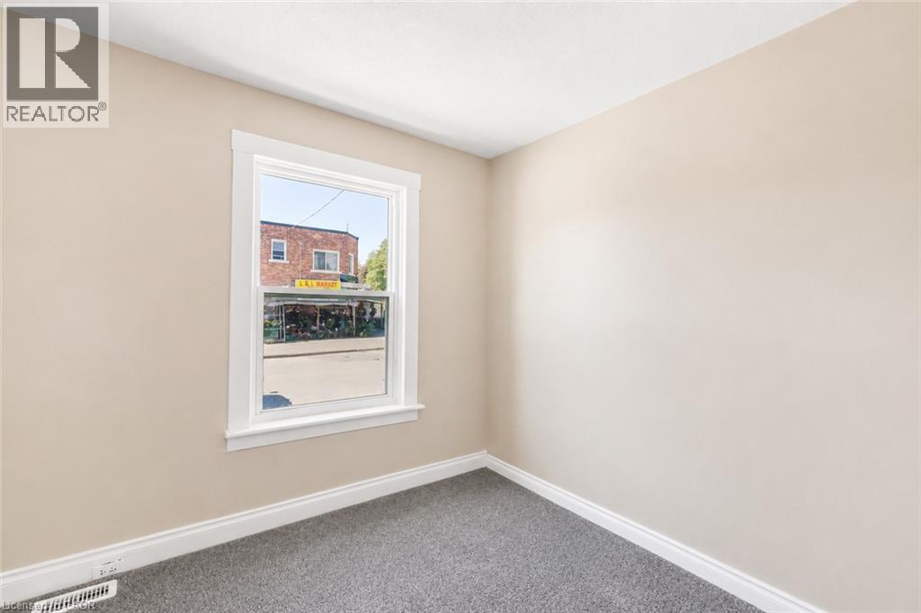 93 LANCASTER Street W - 11