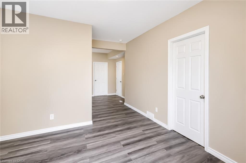 93 LANCASTER Street W - 15