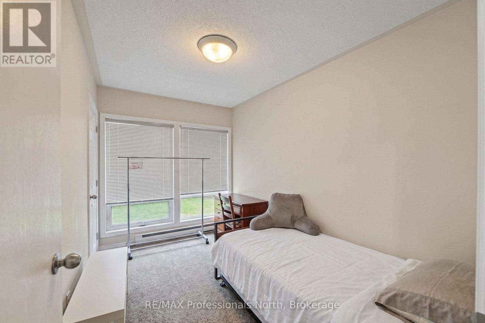 1034 ABLETT COURT - 18