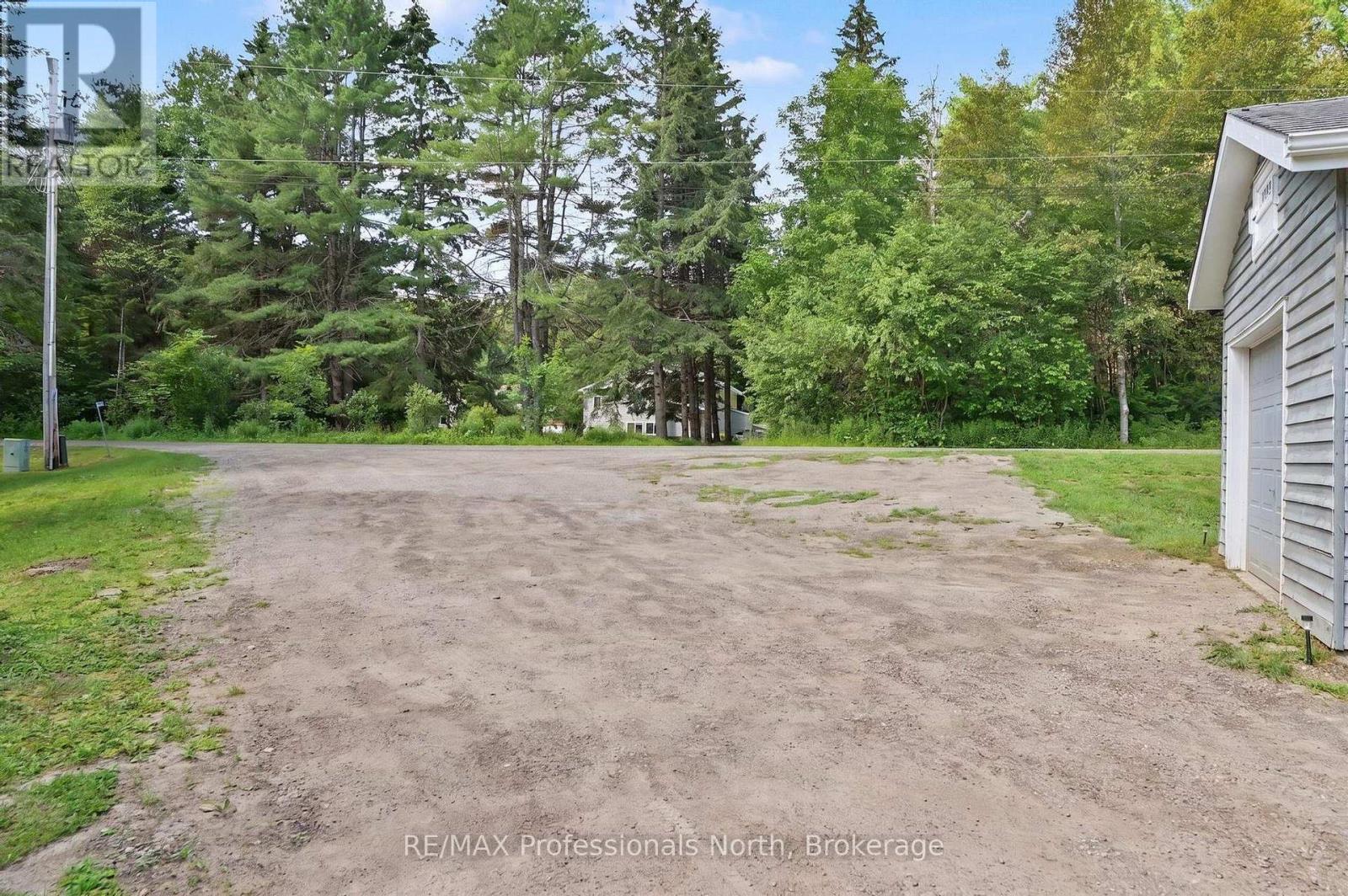 1034 ABLETT COURT - 23