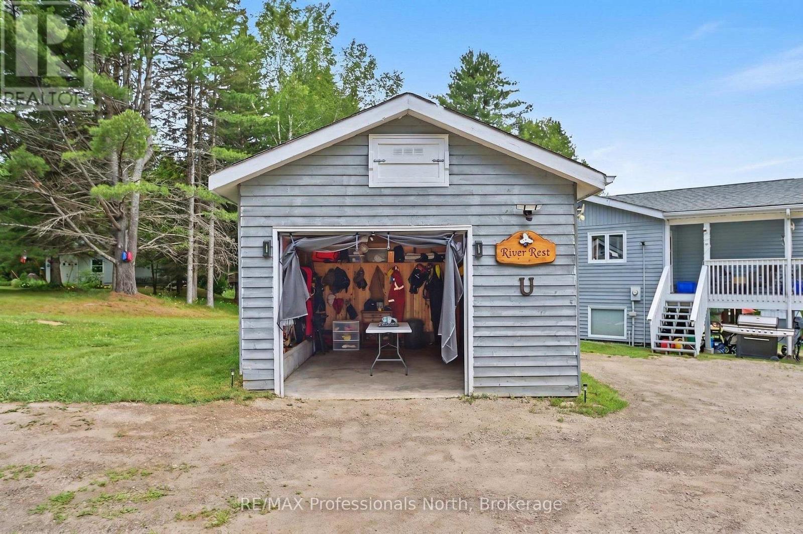 1034 ABLETT COURT - 24