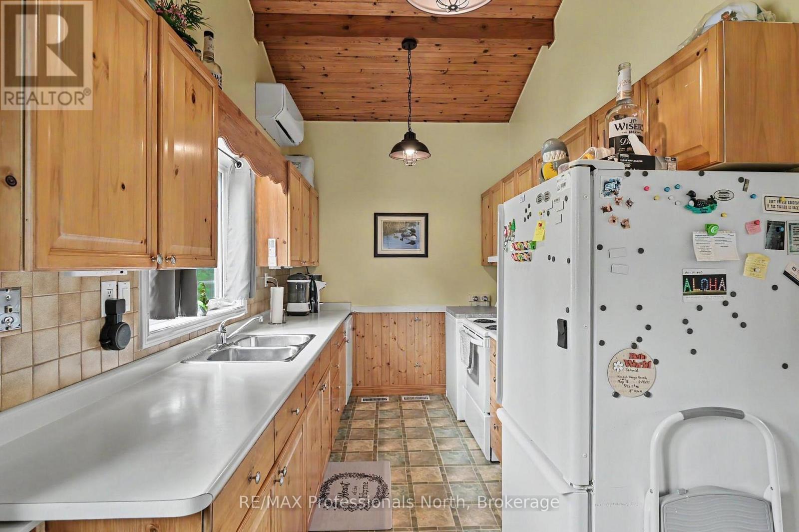 1034 ABLETT COURT - 7