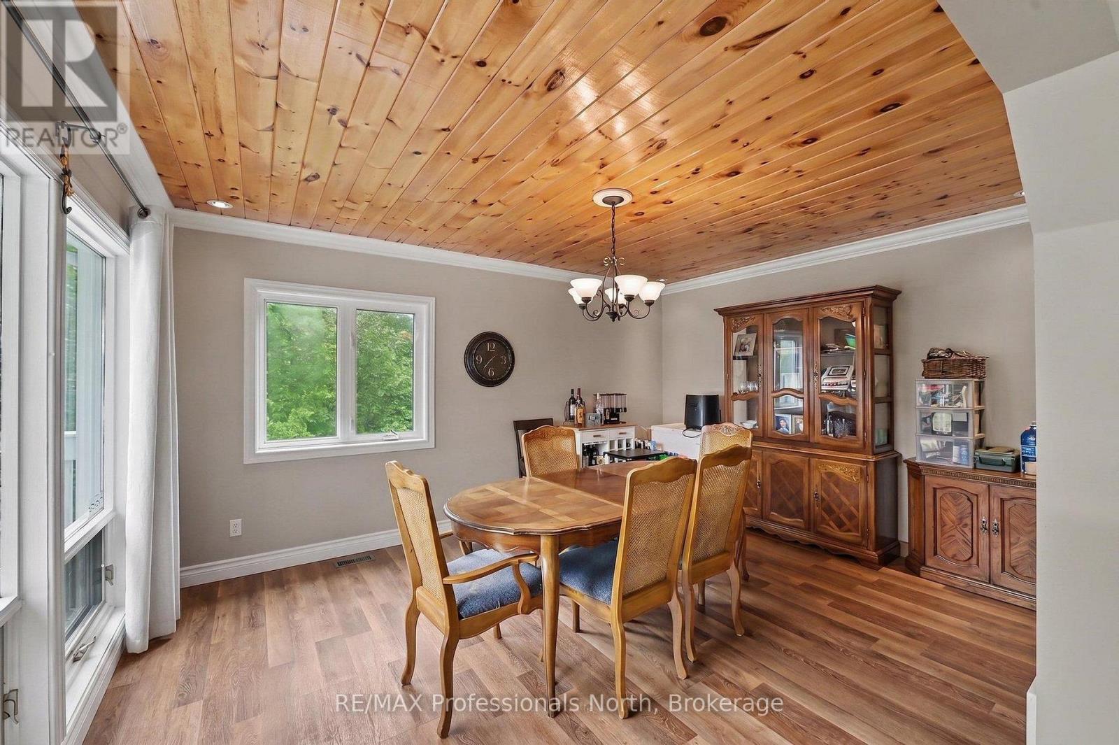 1034 ABLETT COURT - 9