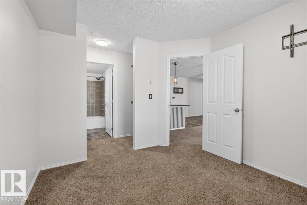#117 12035 22 AV SW - 18
