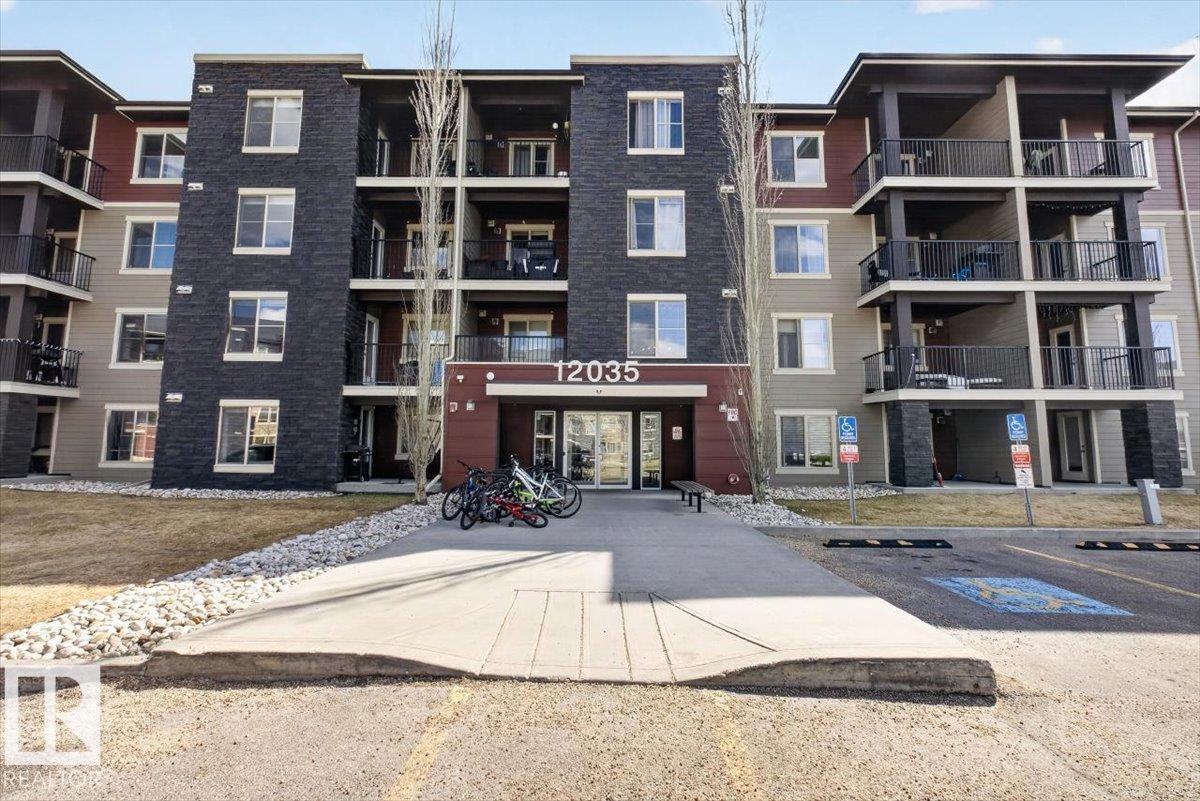 #117 12035 22 AV SW - 22