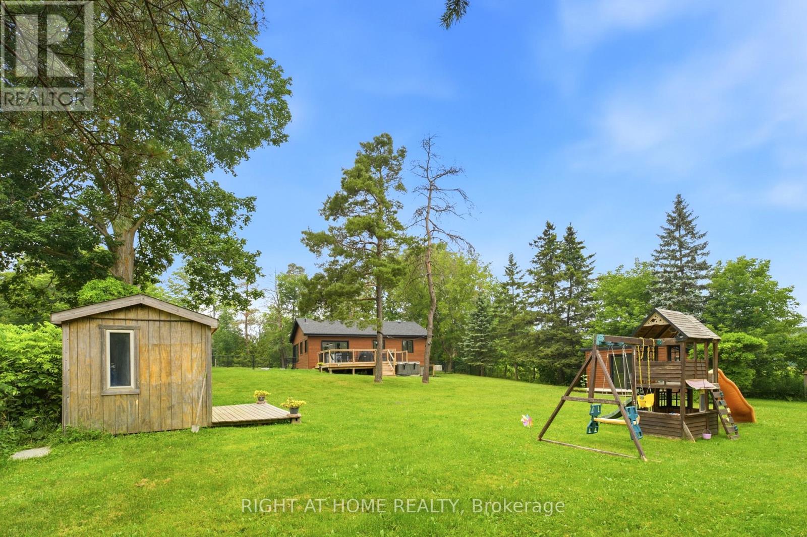 17083 WARDEN AVENUE - 32