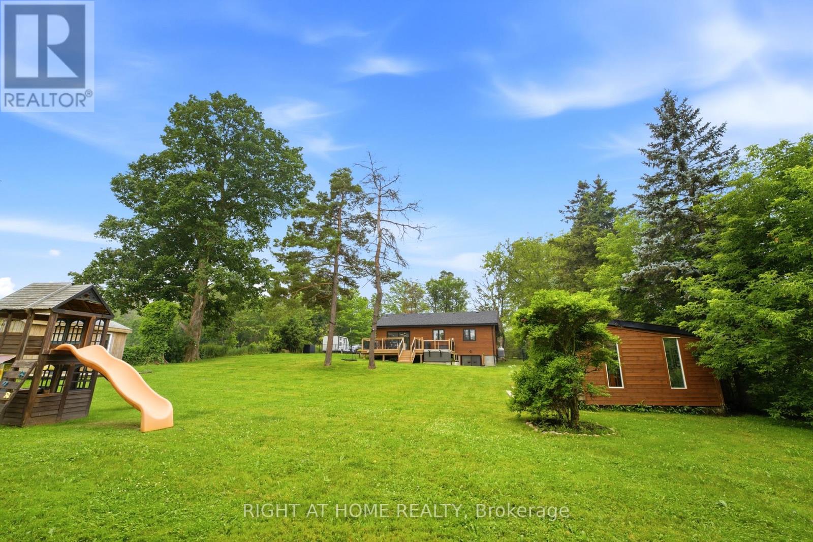 17083 WARDEN AVENUE - 31