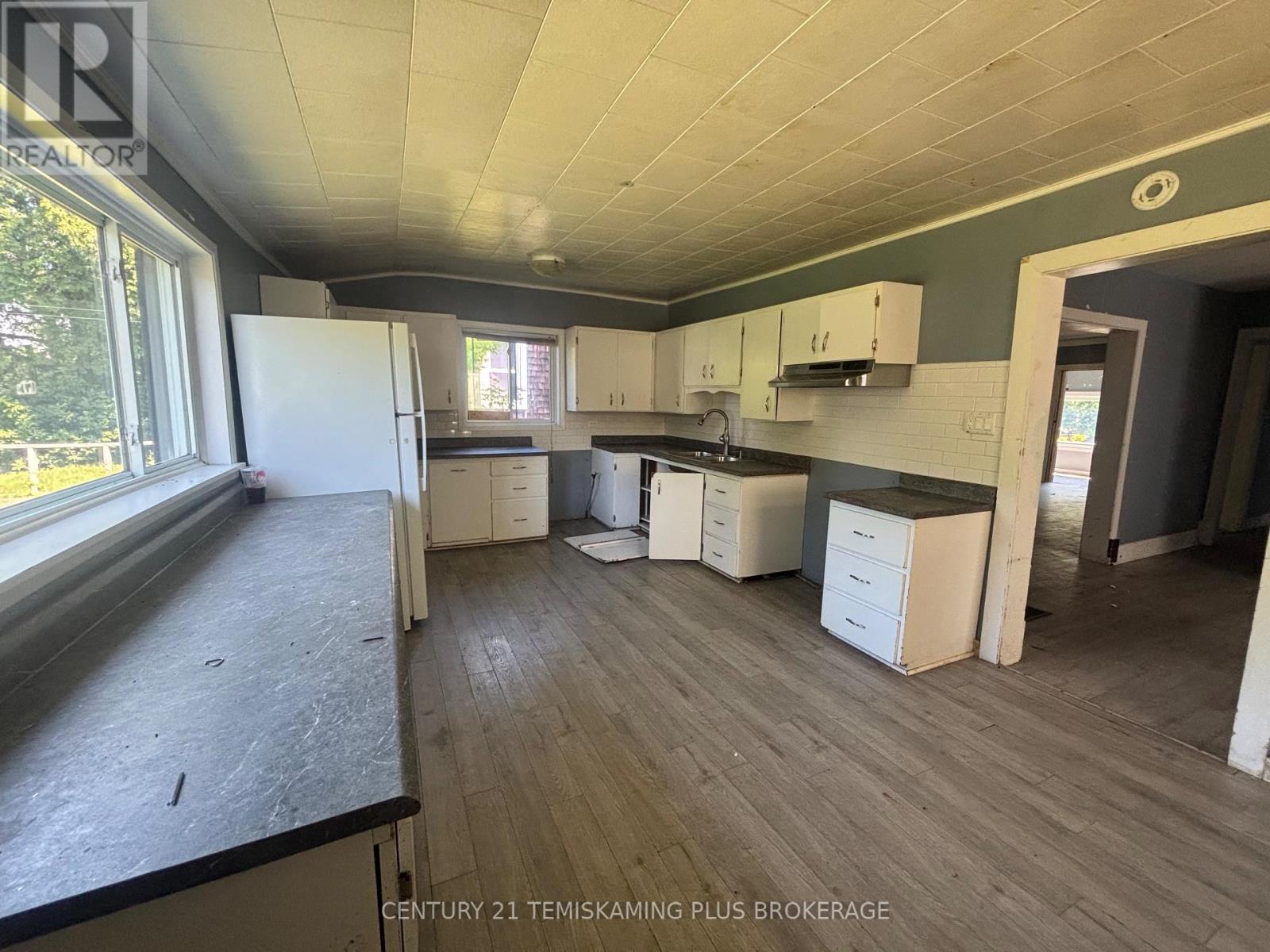 70 NICKLE STREET - Image 14