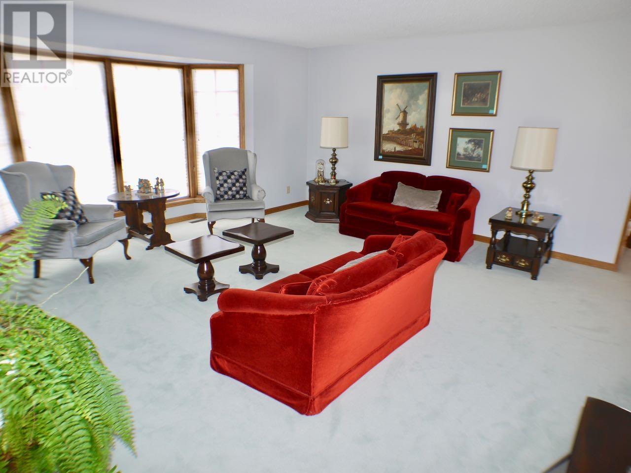 259 MEMORIAL AVE - 18