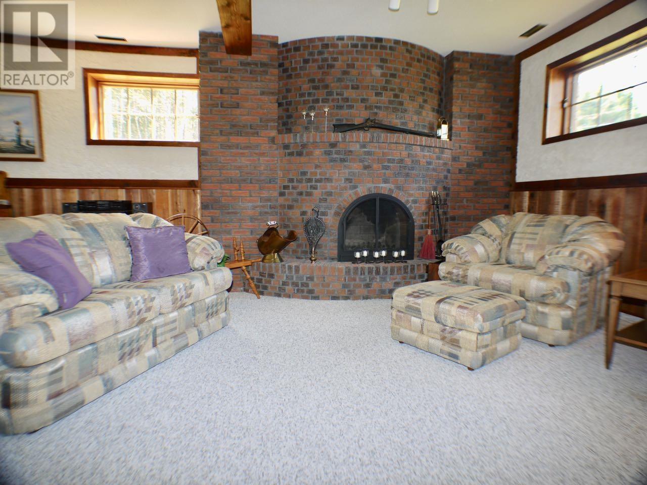 259 MEMORIAL AVE - 26