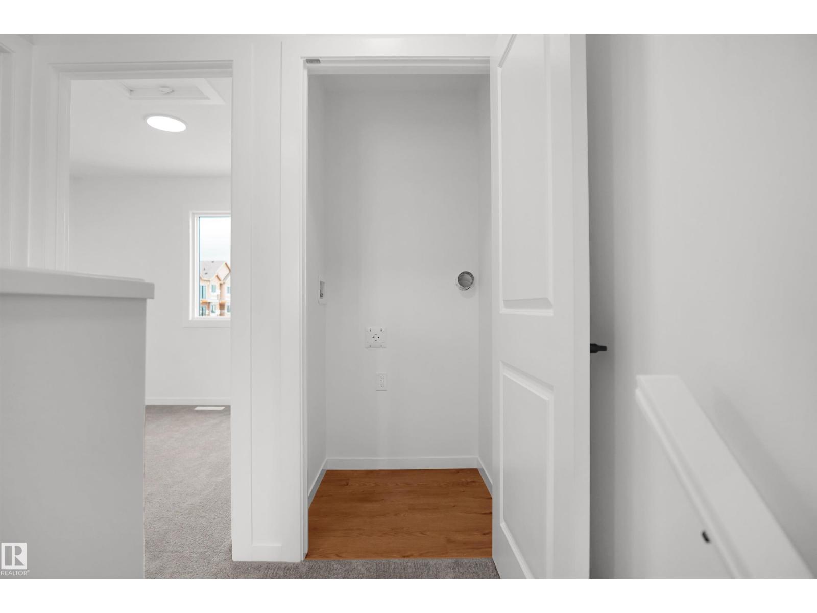 #93 3705 141 ST SW - 25
