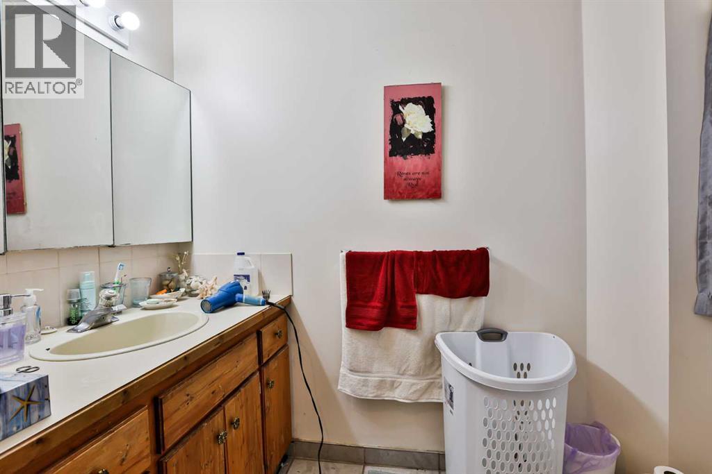 1108 10 Avenue N - 33