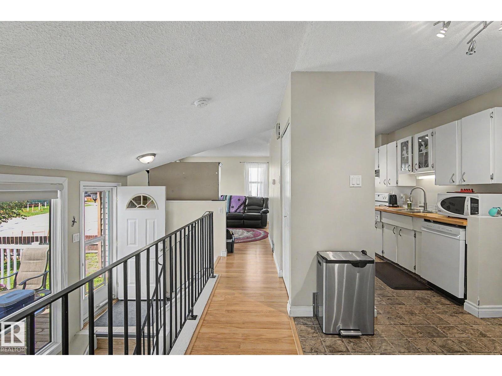 64 PIPESTONE - Image 4