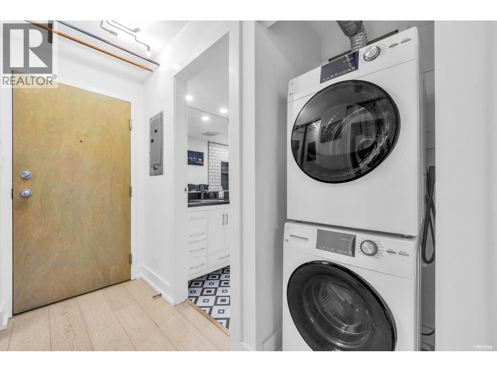 1 Bed, 1 Bath House for Sale in Vancouver – 608 27 ALEXANDER STREET, Vancouver – MLS# R3135295 - Image 14