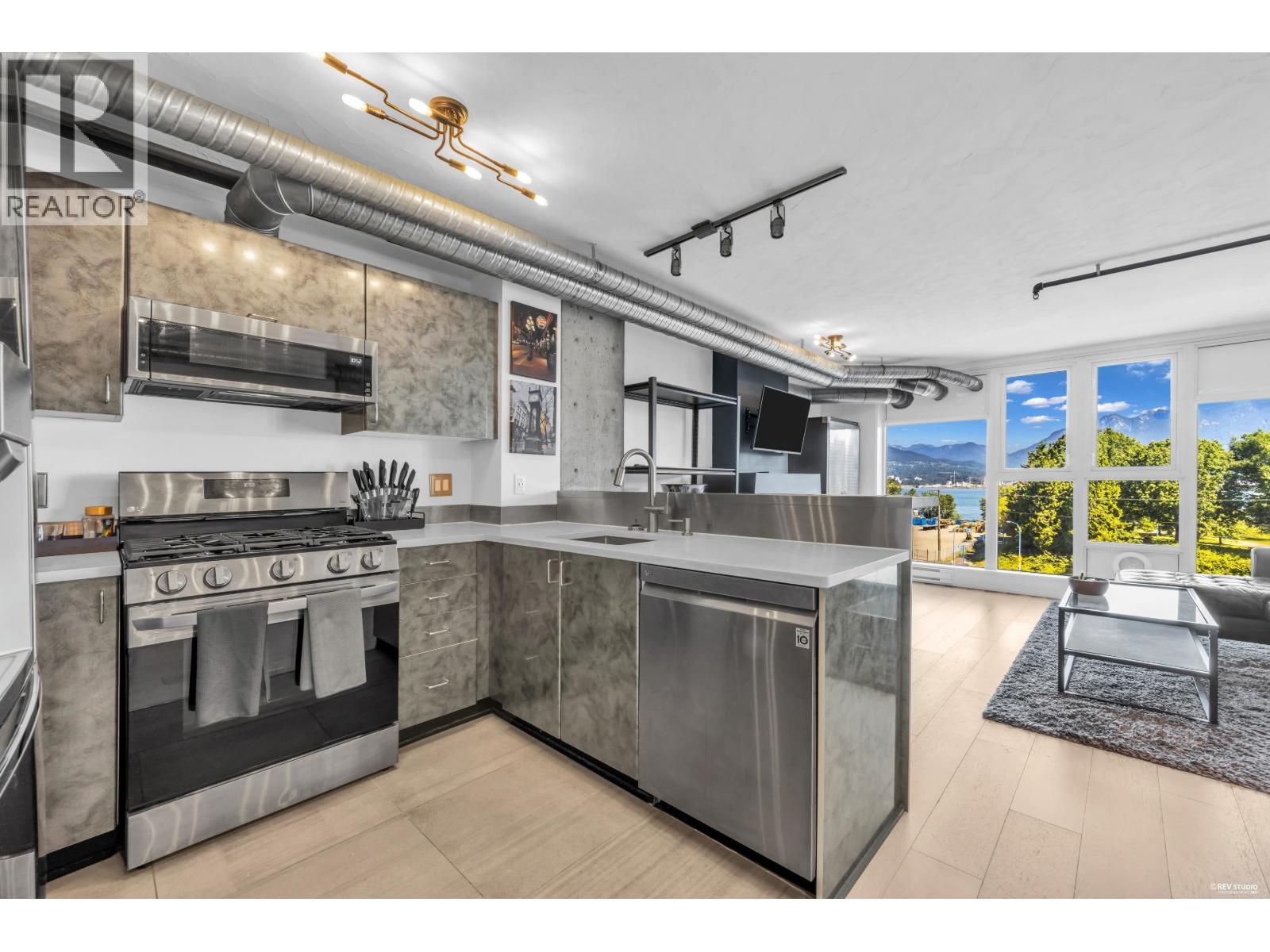 1 Bed, 1 Bath House for Sale in Vancouver – 608 27 ALEXANDER STREET, Vancouver – MLS# R3135295 - Image 9