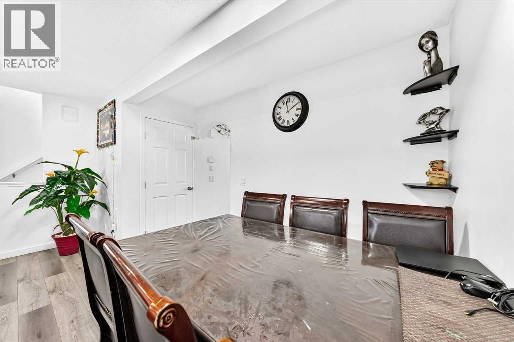 24 Taralake Road NE - 15
