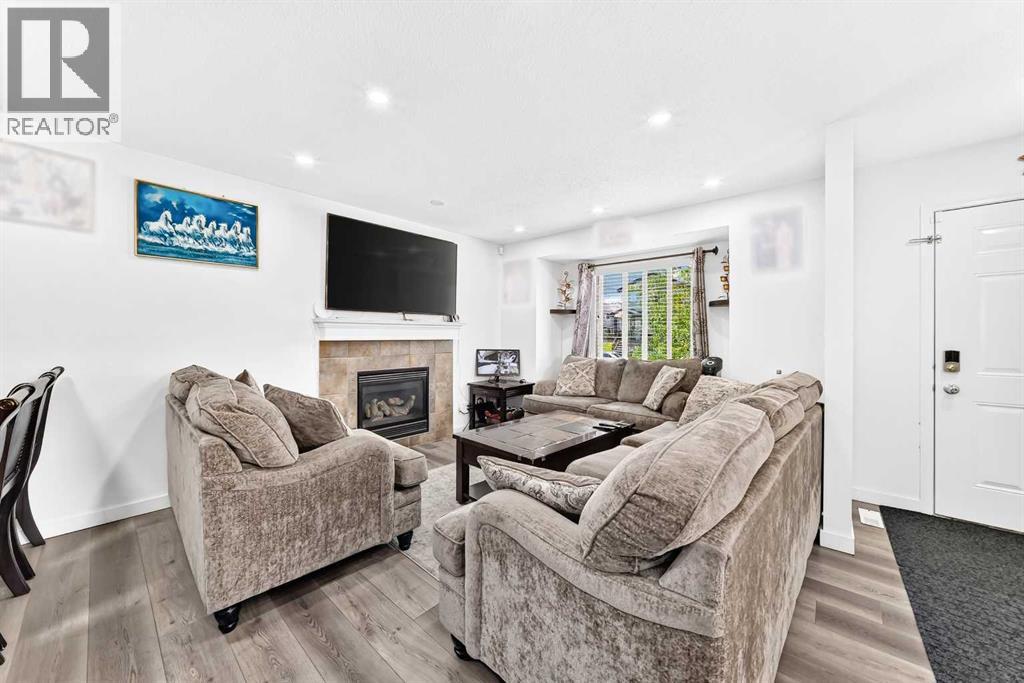 24 Taralake Road NE - 16