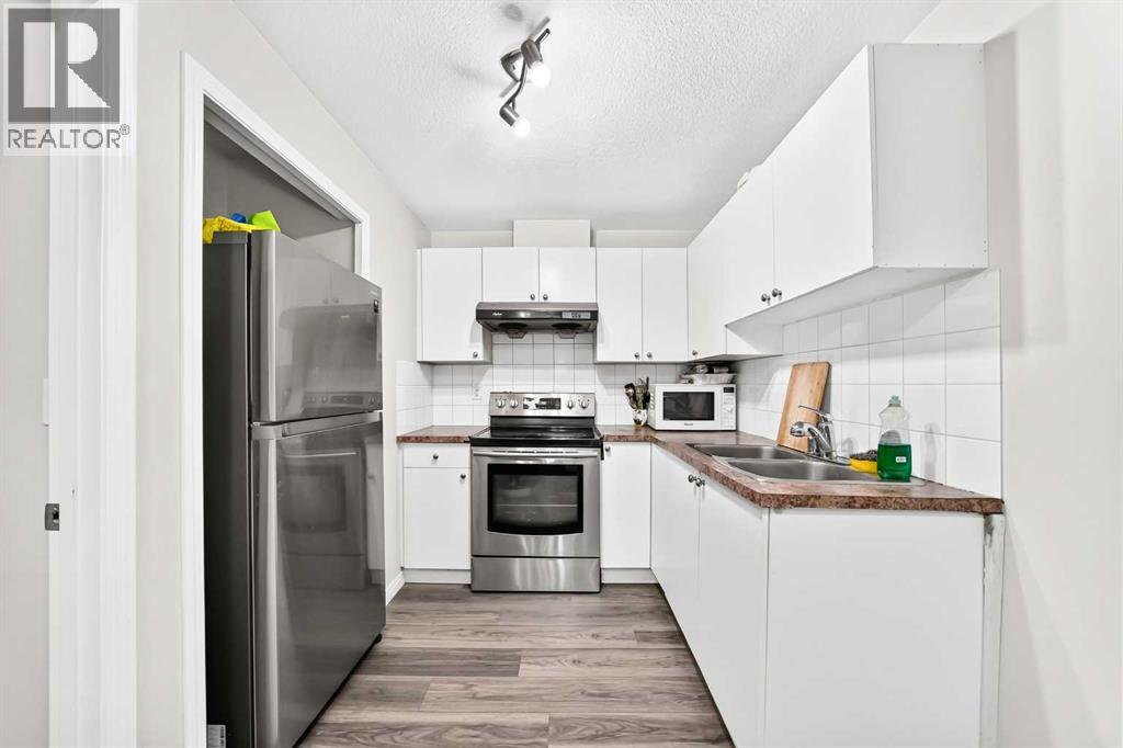 24 Taralake Road NE - 43