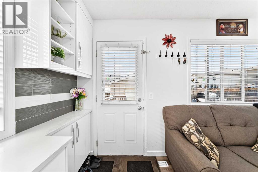 24 Taralake Road NE - 29