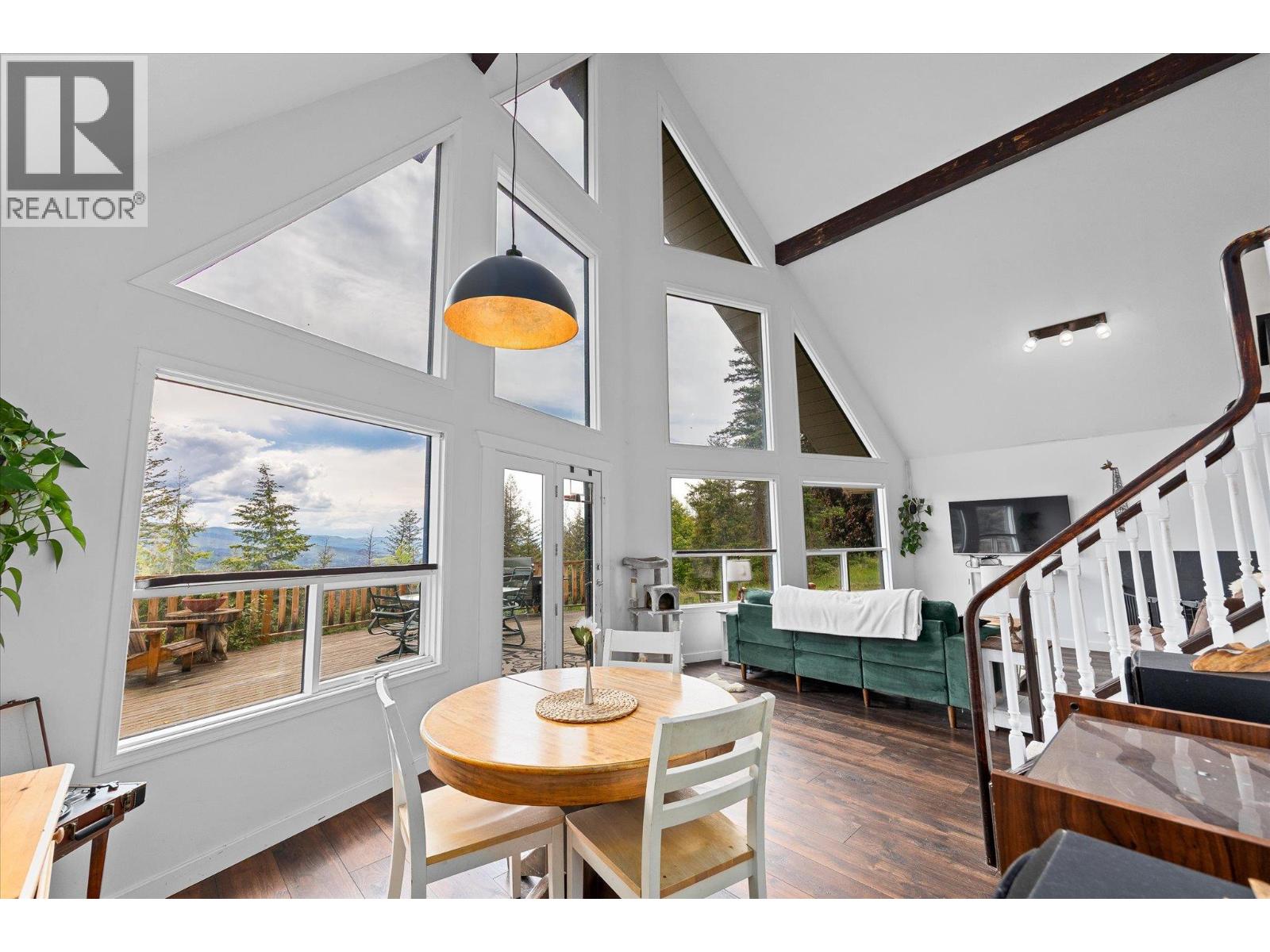 1957 Huckleberry Road - 5