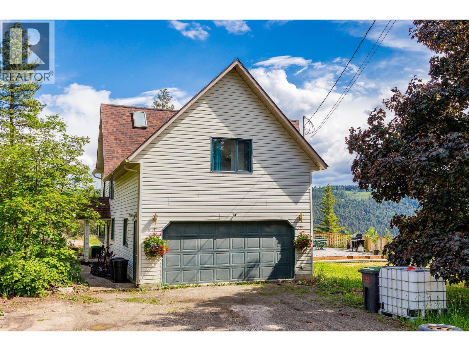 1957 Huckleberry Road - 39