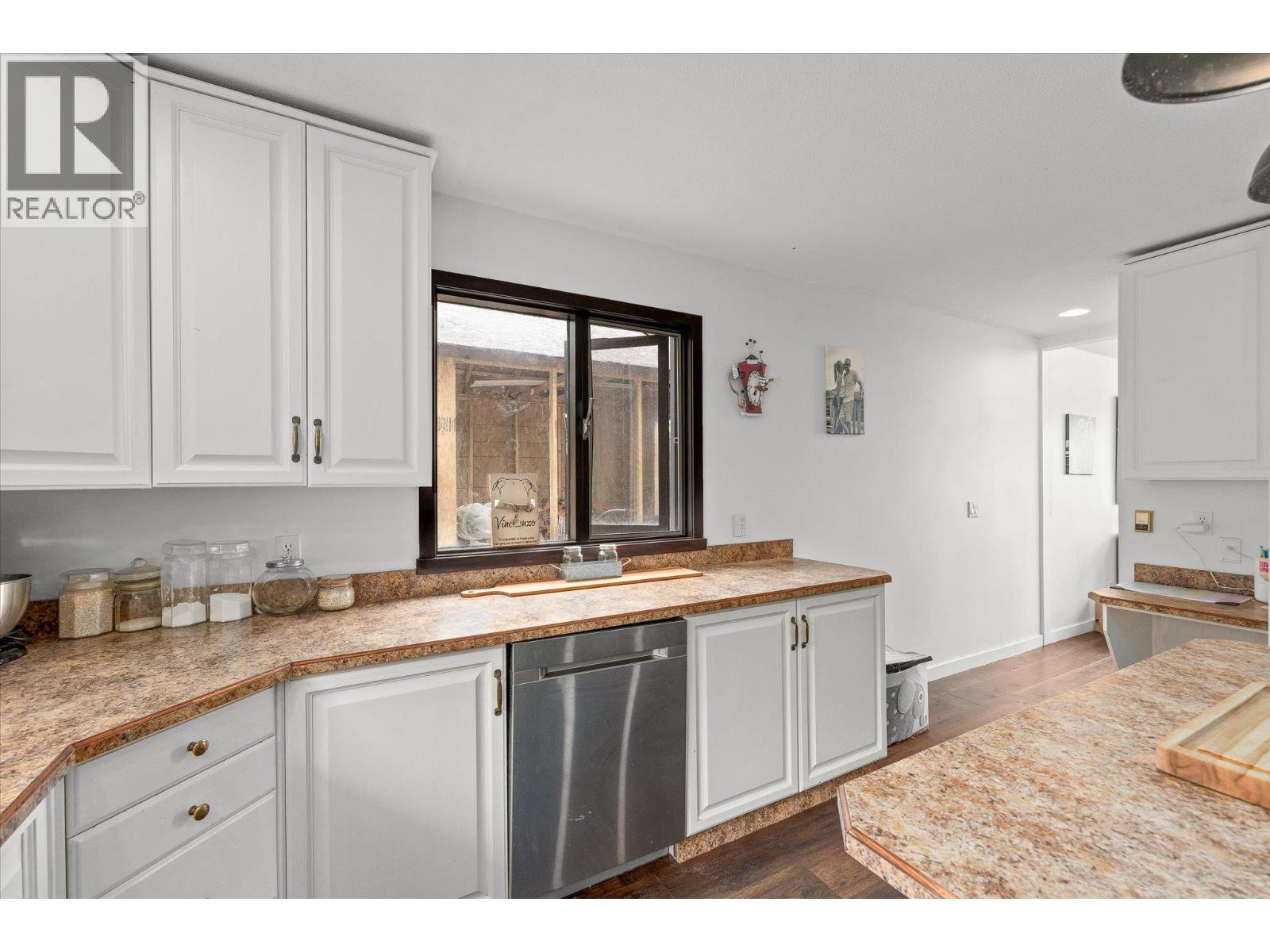 1957 Huckleberry Road - 22