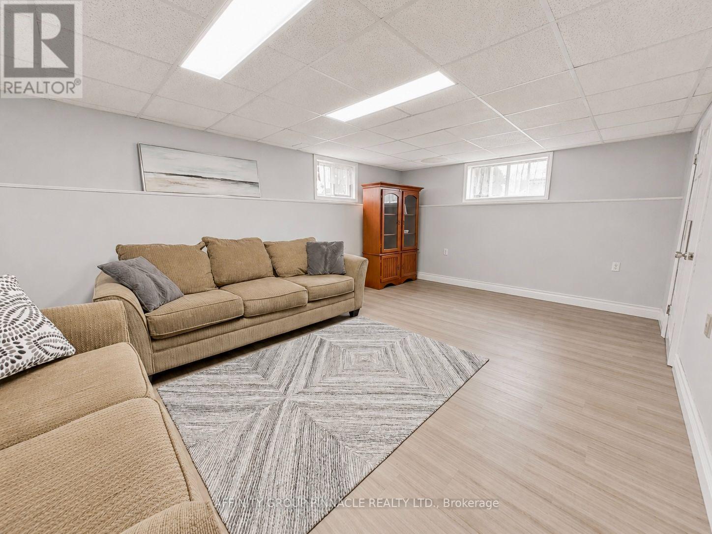 47 ALTON ROAD - Image 29