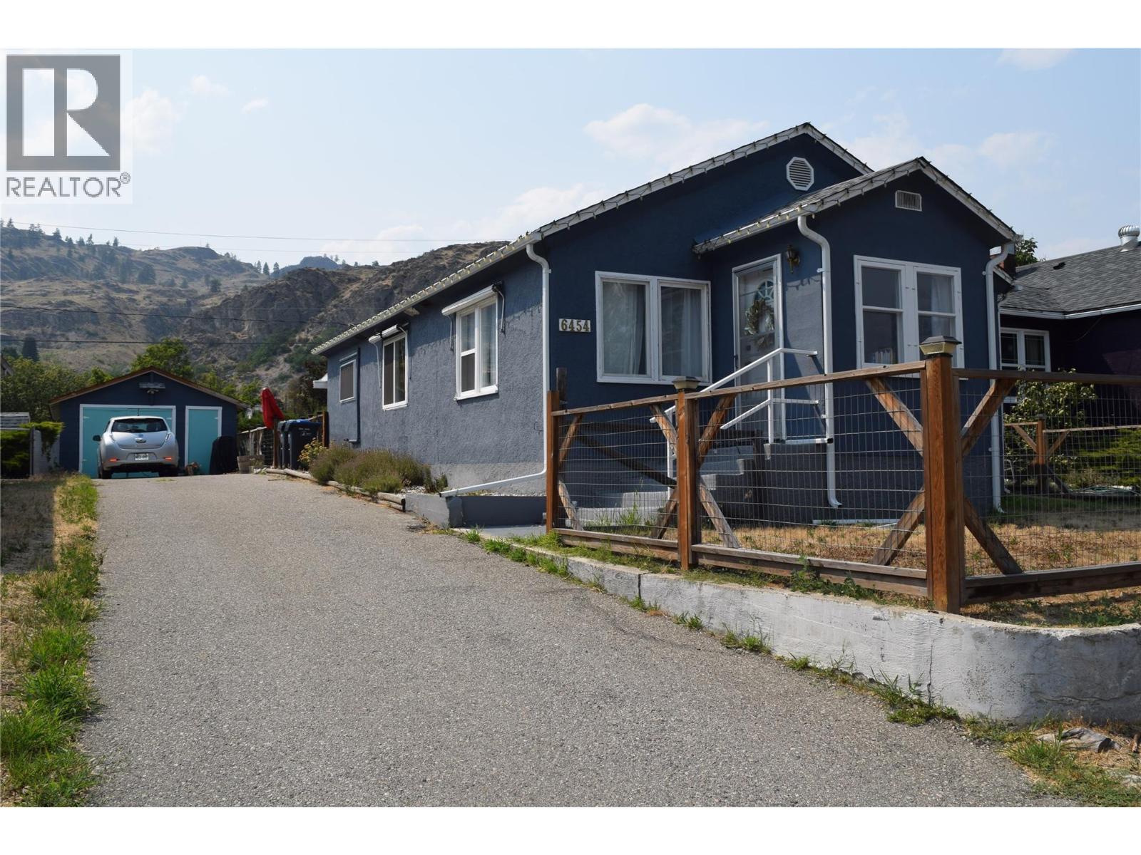  6454 KOOTENAY Street, Oliver