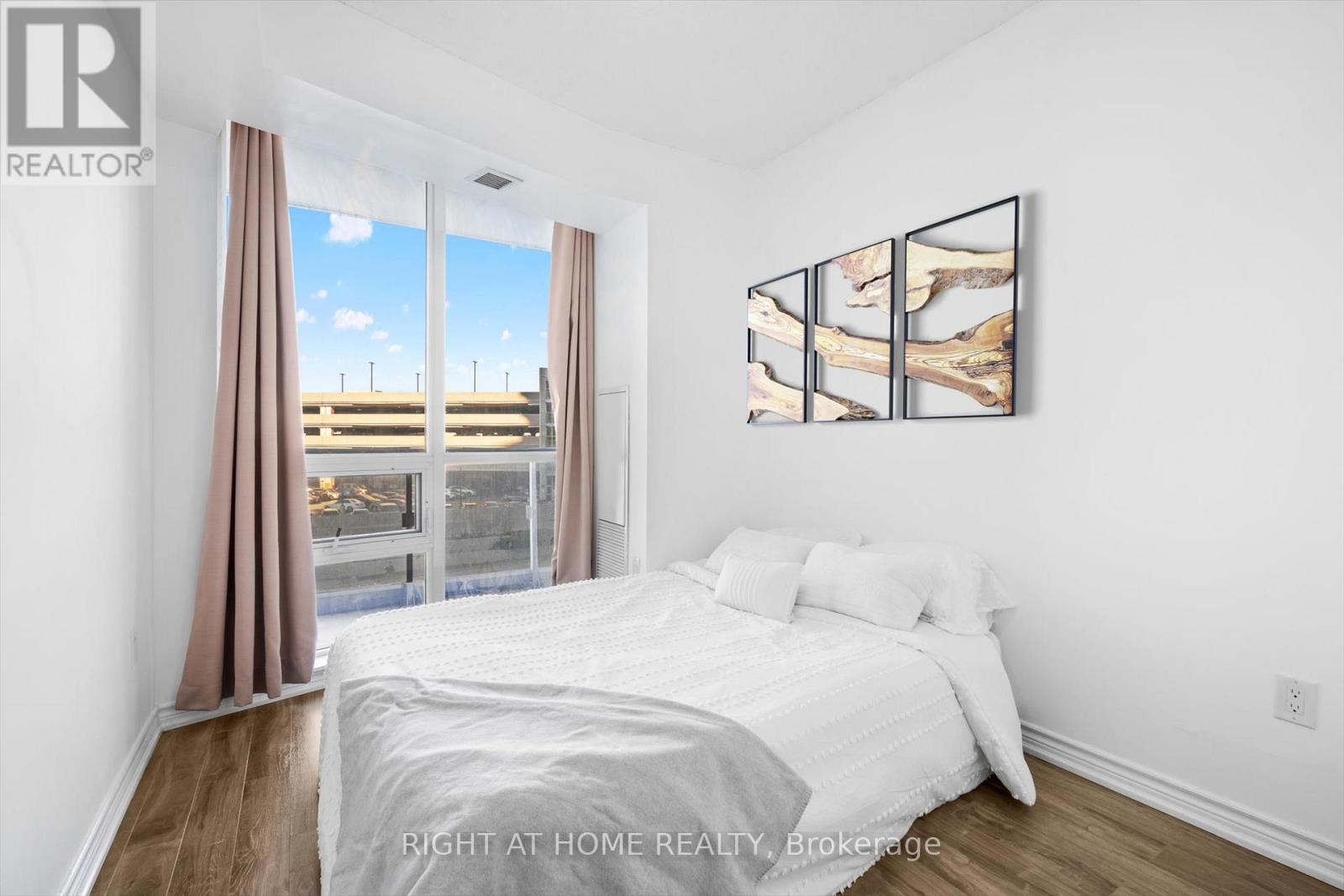 #217 70 FOREST MANOR ROAD - Image 12