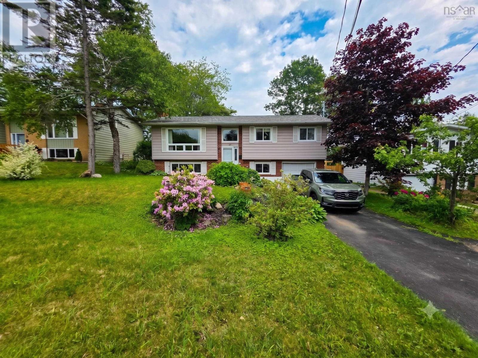 27 JUDY Avenue - 1