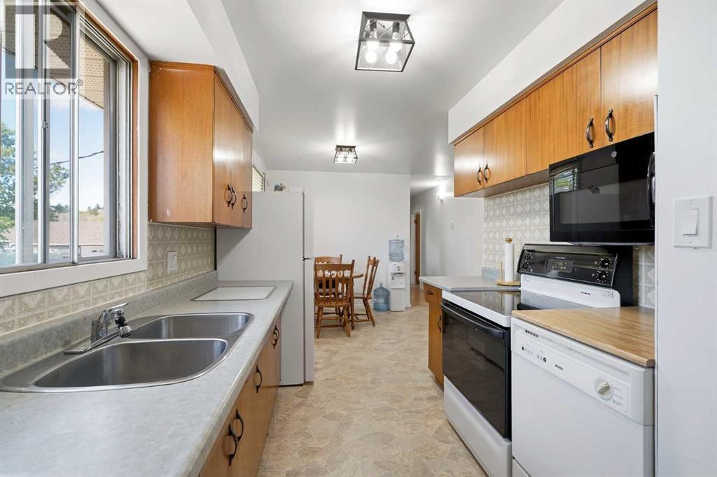22 Fir Street - Image 10