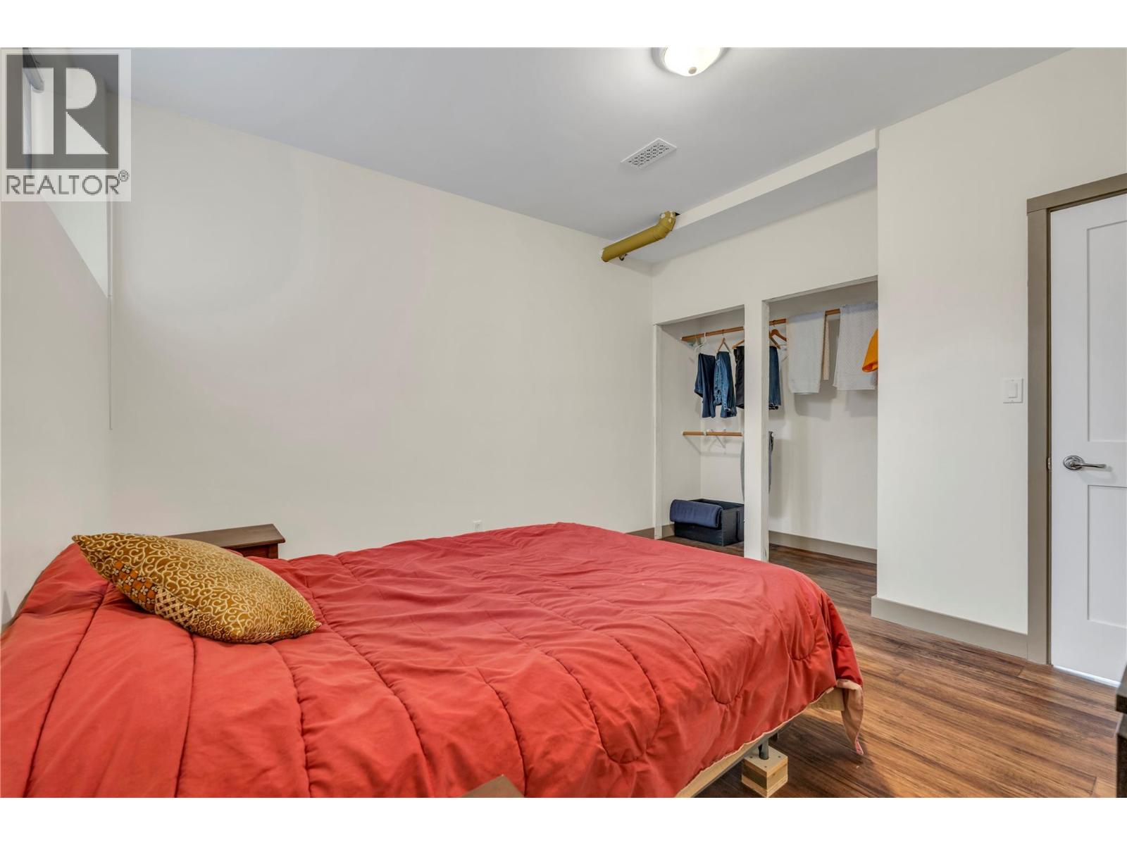 134 Deerview Crescent - 44