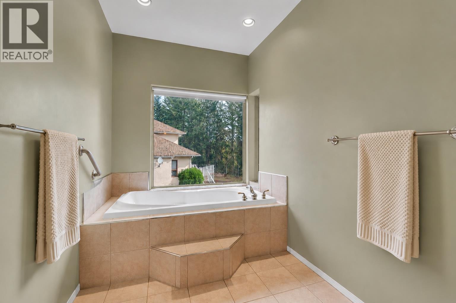 134 Deerview Crescent - 13
