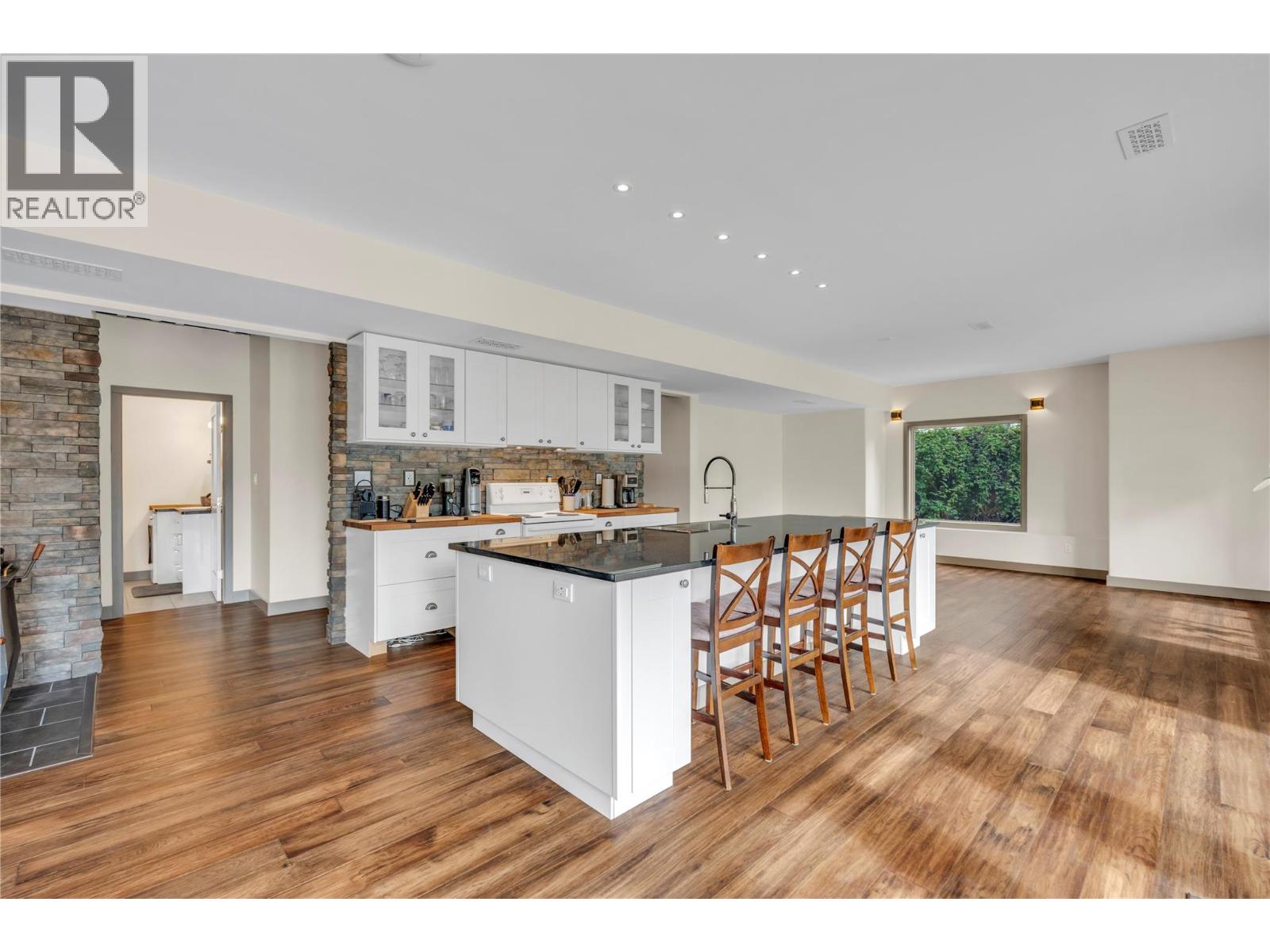 134 Deerview Crescent - 45