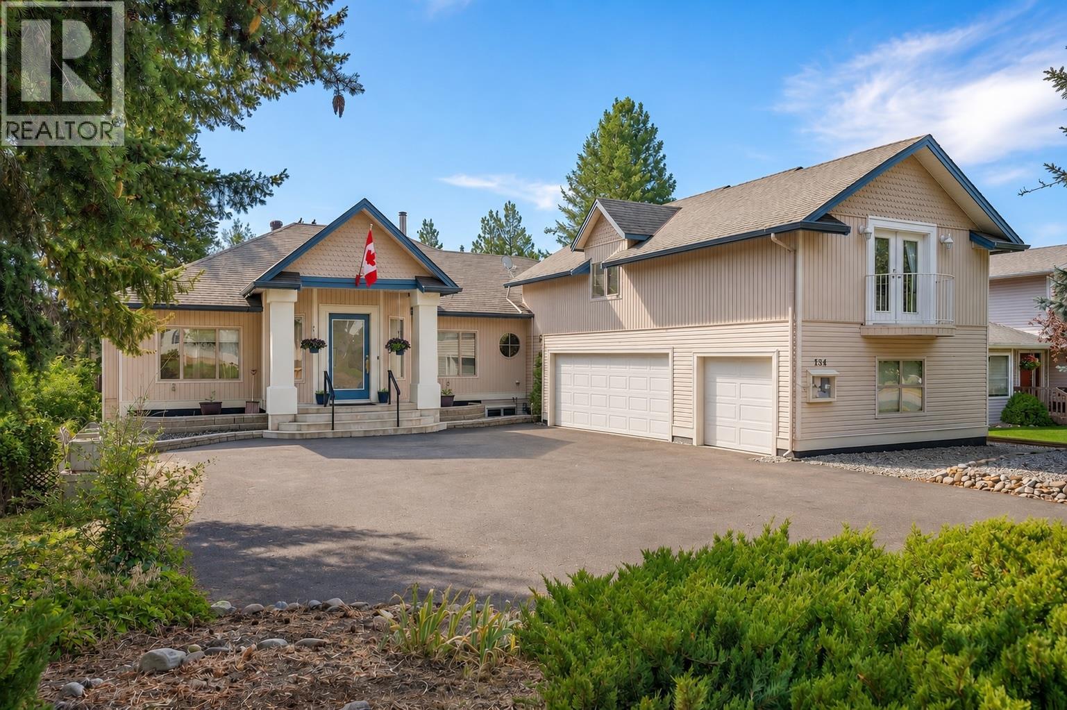 134 Deerview Crescent - 1