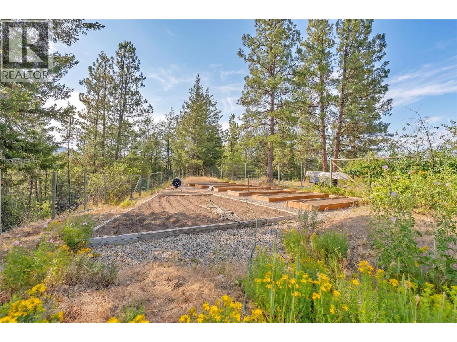 134 Deerview Crescent - 60