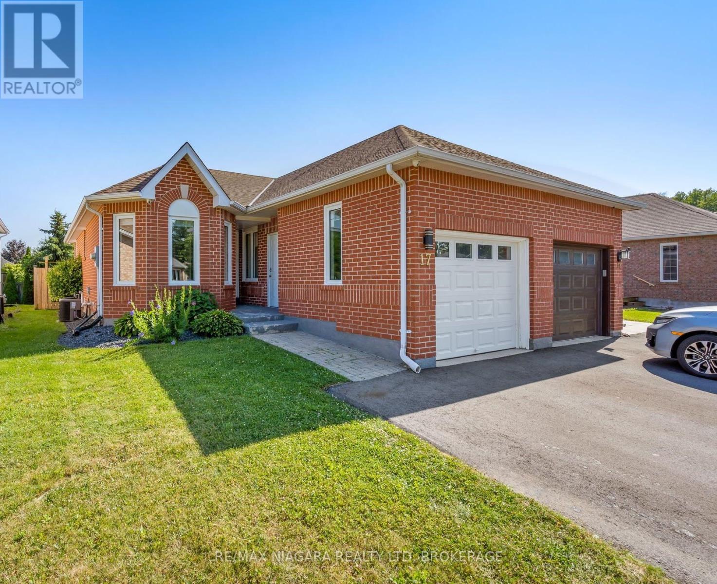 17 JACKSON COURT W - 1