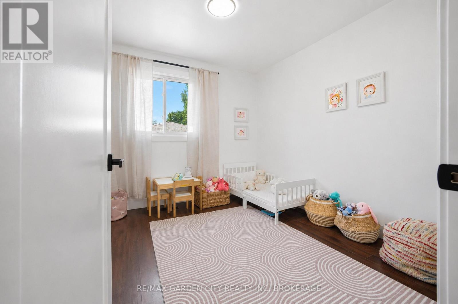 424 VINE STREET - 22