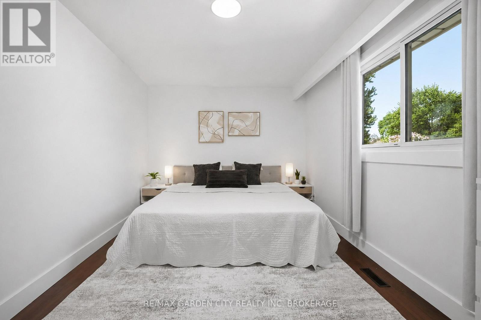 424 VINE STREET - 18