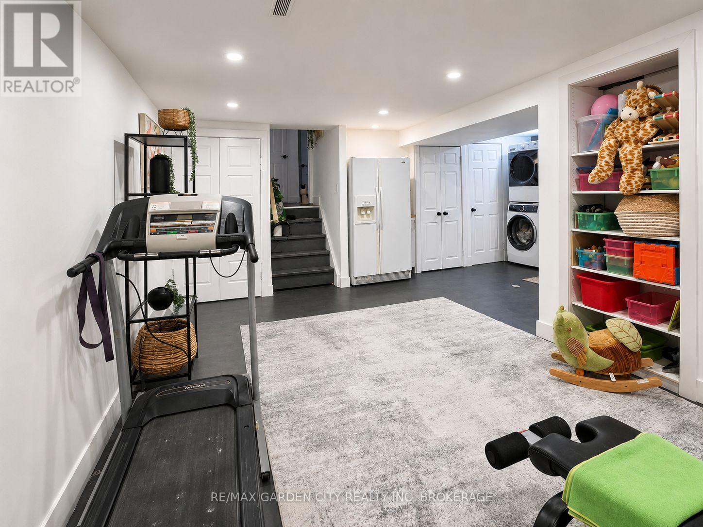 424 VINE STREET - 29