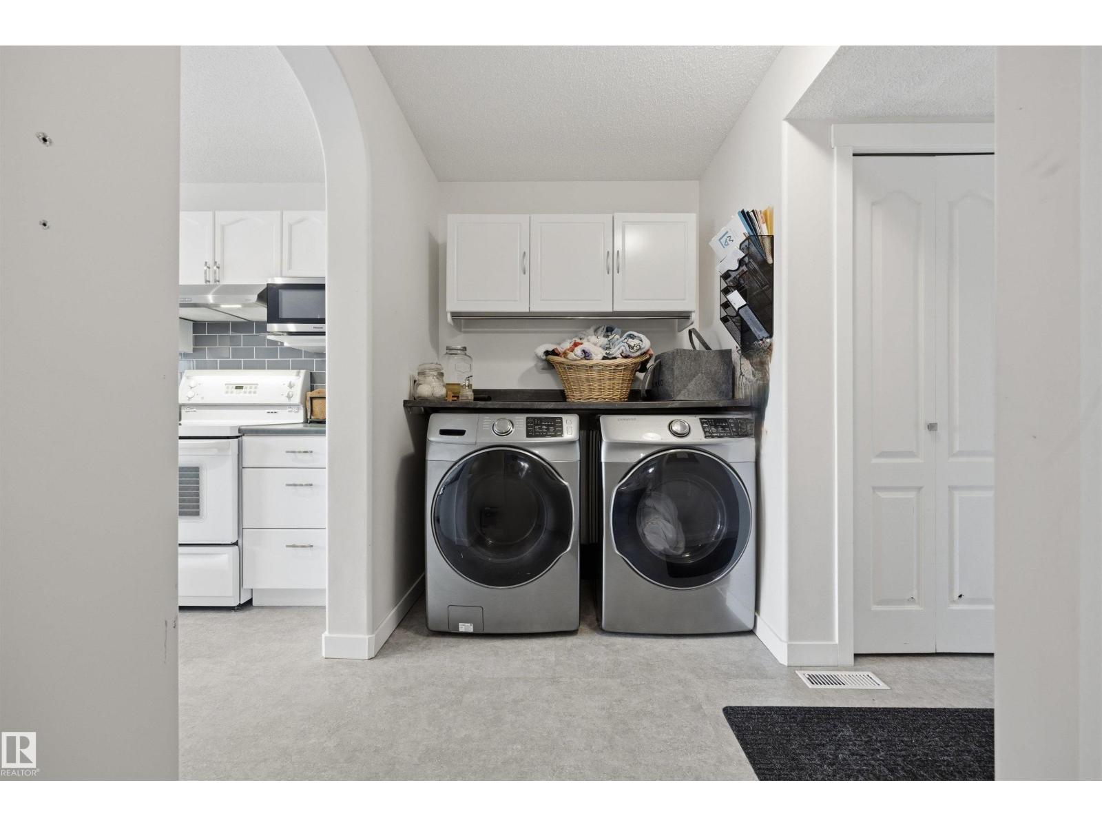 214 HYNDMAN CR NW - Image 31