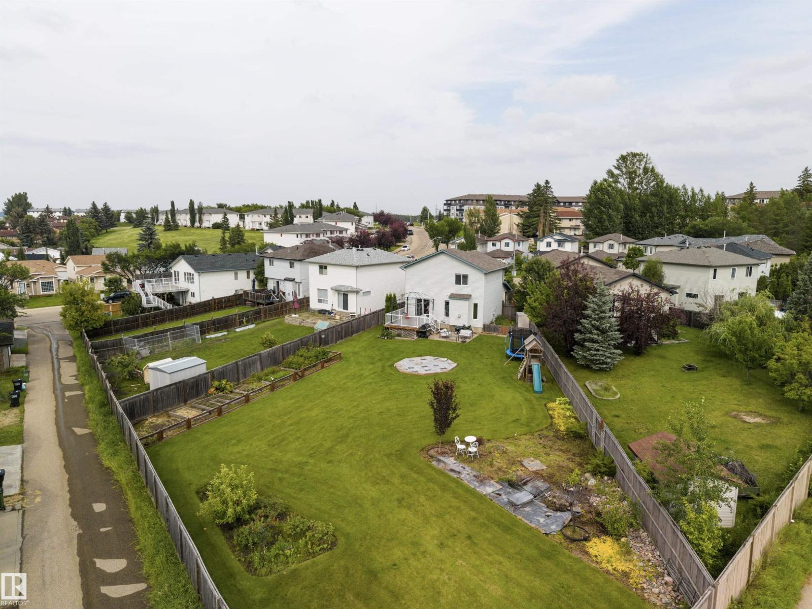 214 HYNDMAN CR NW - Image 5
