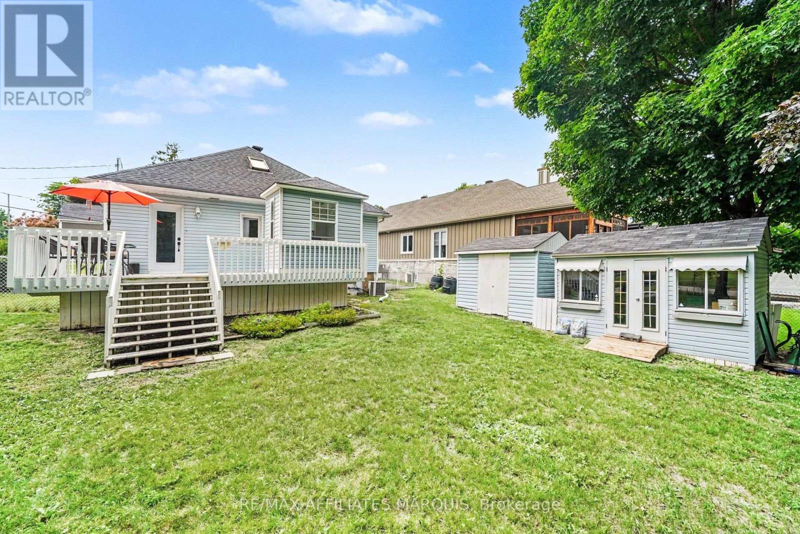 402 CLOTHIER STREET E - 26