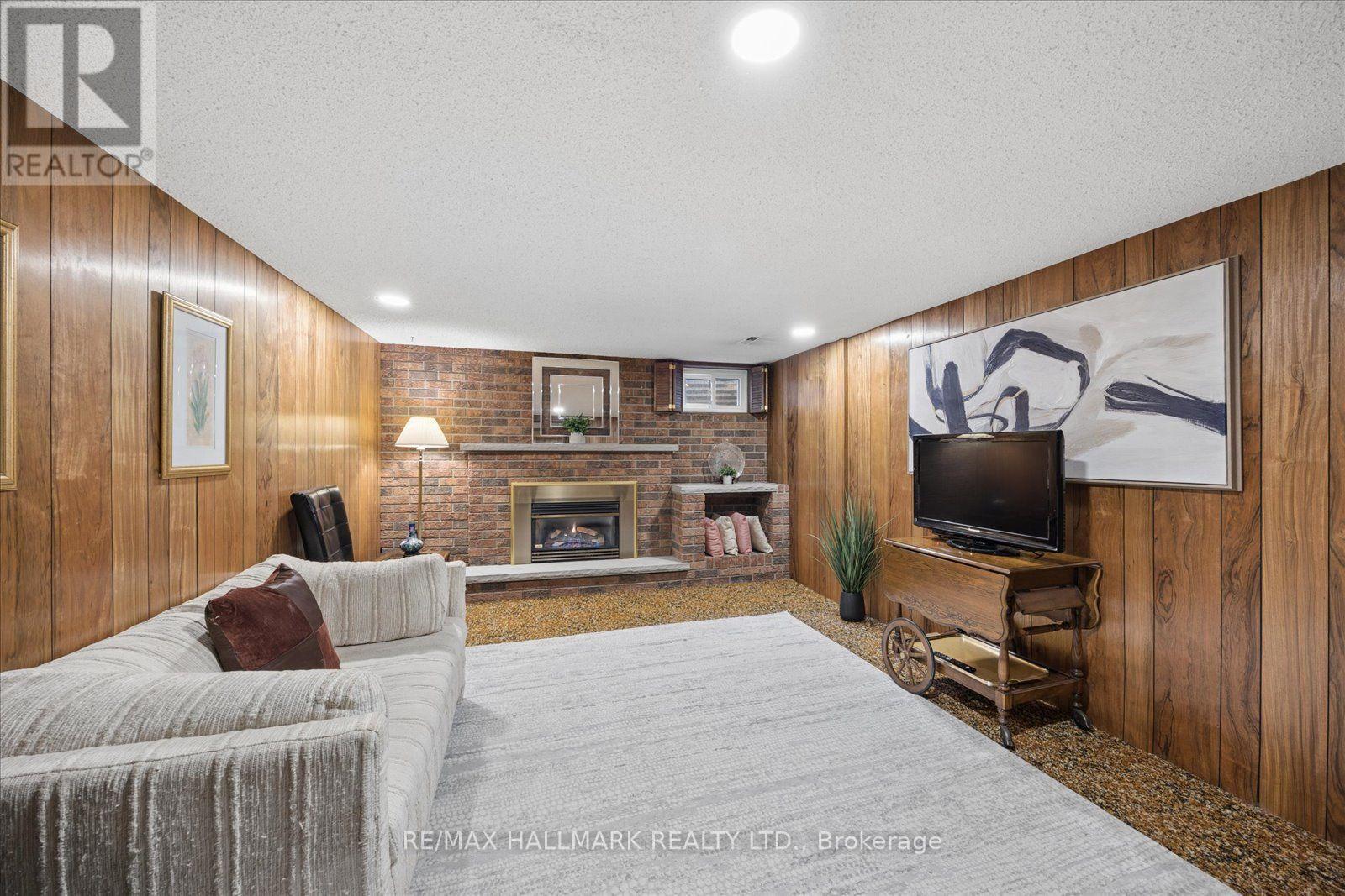42 REESORVILLE ROAD - 35