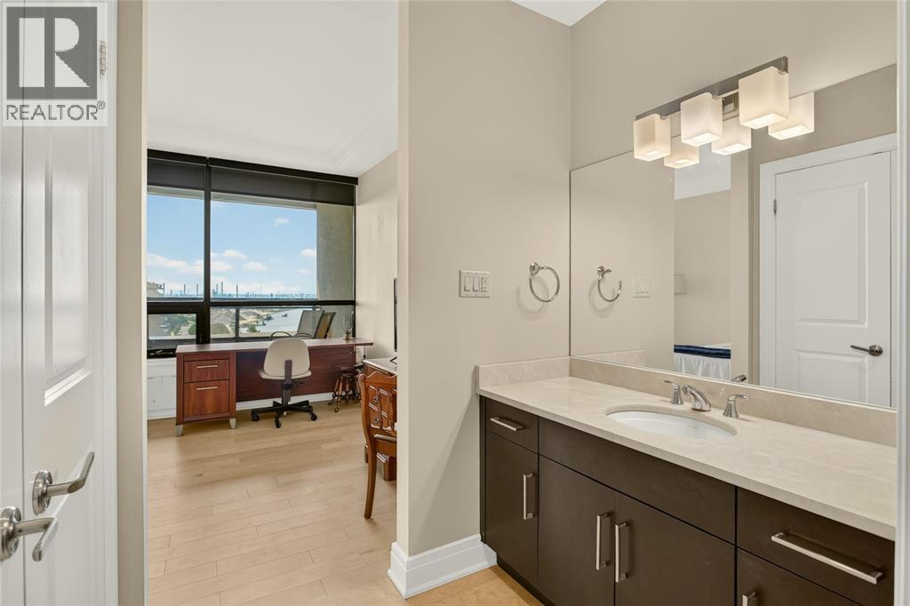 #1103 201 Front STREET North - 37